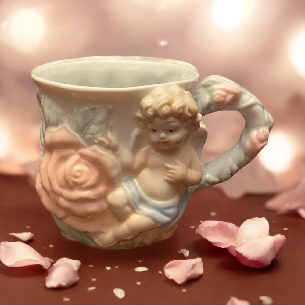 Vintage 1998 Avon Porcelain Cherub Angel Rose Mug Cup